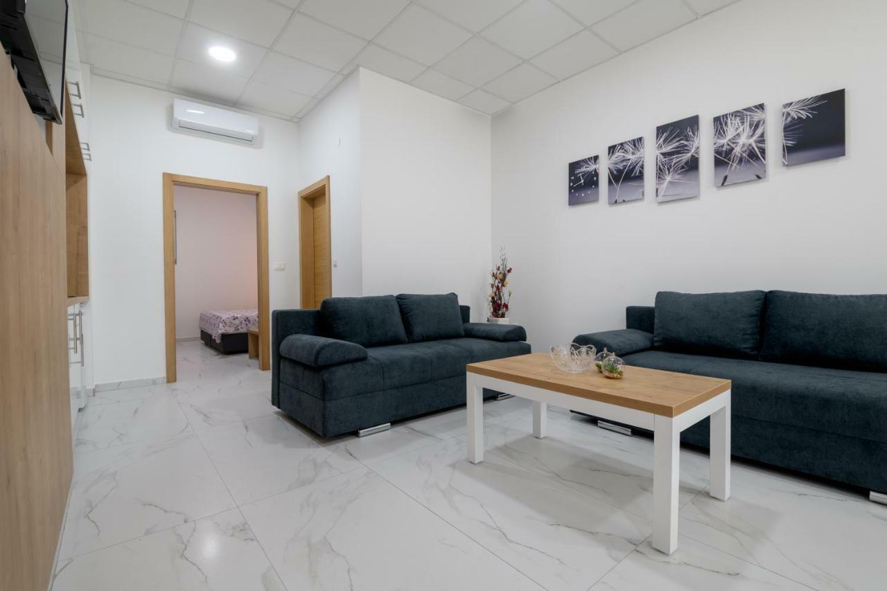 Apartmani Judik ネウム エクステリア 写真